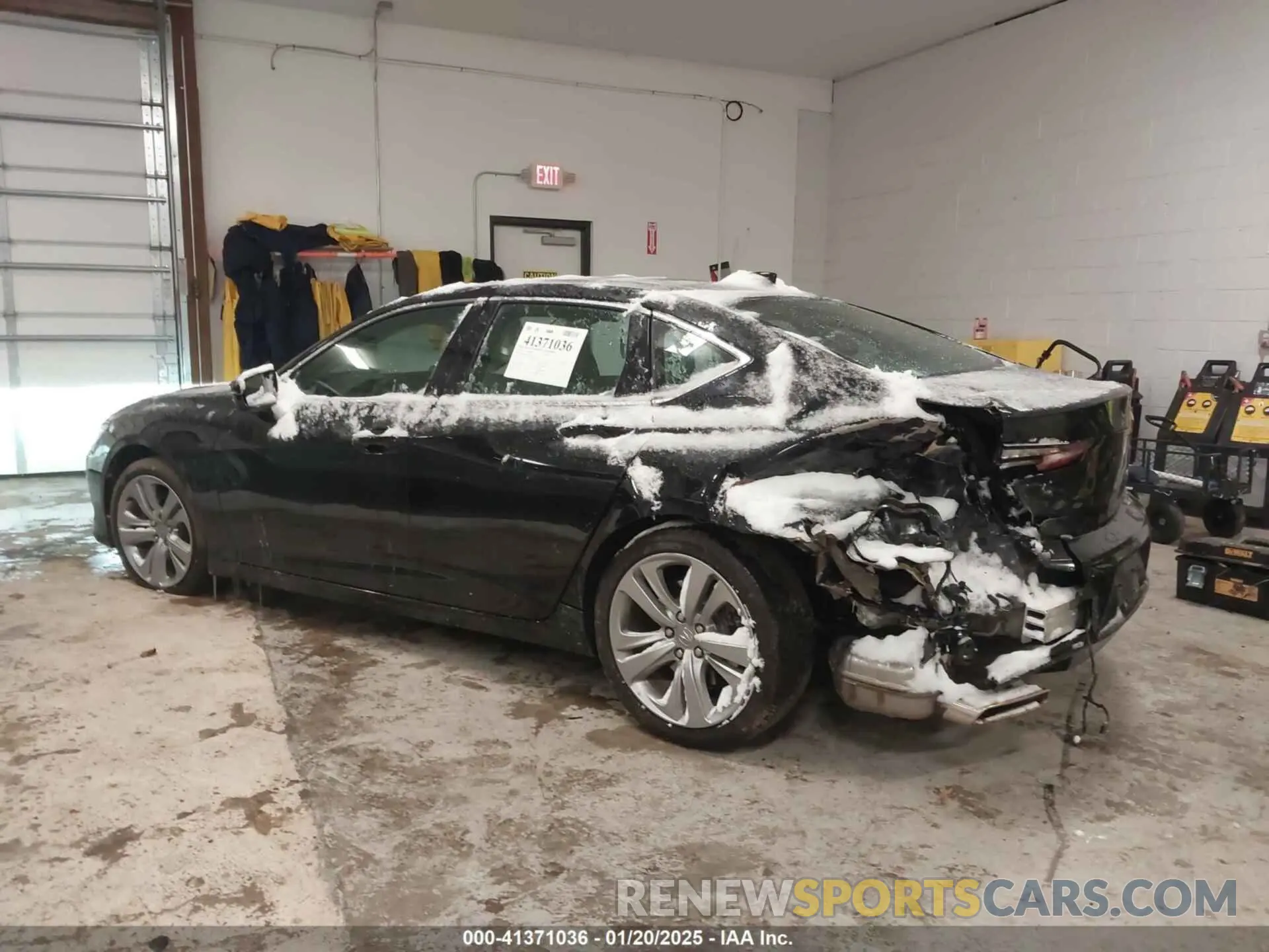 6 Photograph of a damaged car 19UUB5F4XNA004031 ACURA TLX 2022