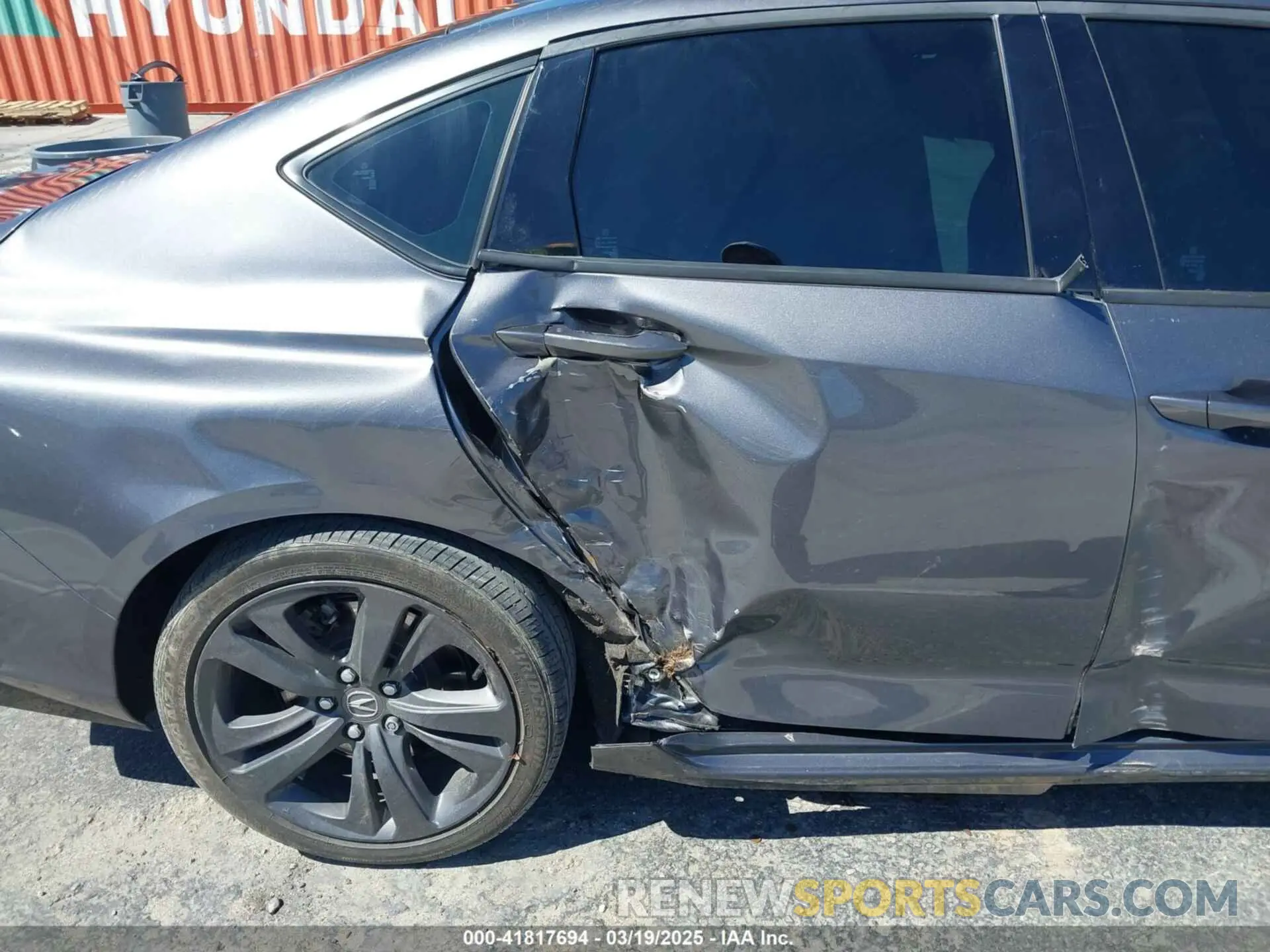 6 Photograph of a damaged car 19UUB5F52NA003934 ACURA TLX 2022