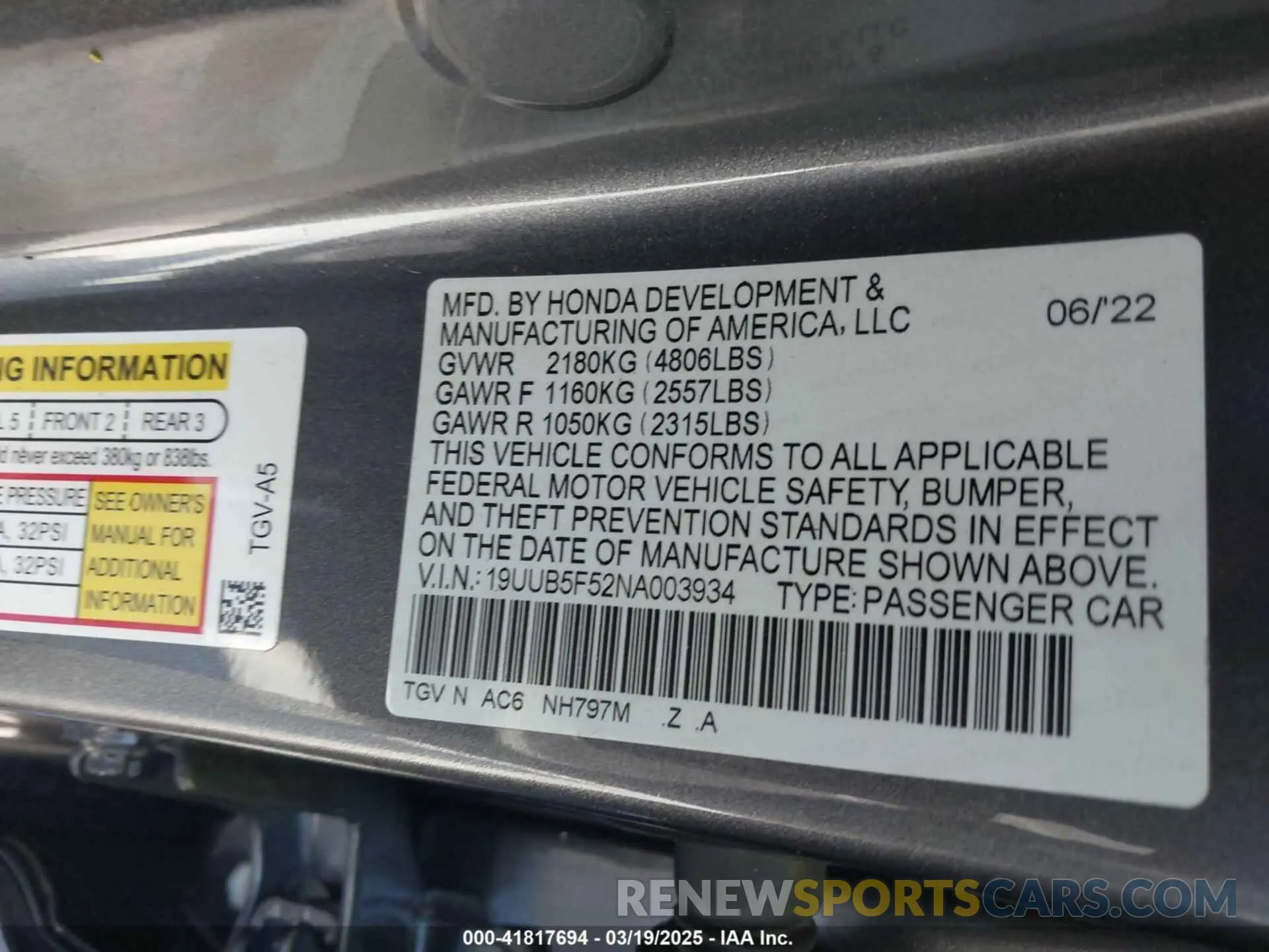 9 Photograph of a damaged car 19UUB5F52NA003934 ACURA TLX 2022