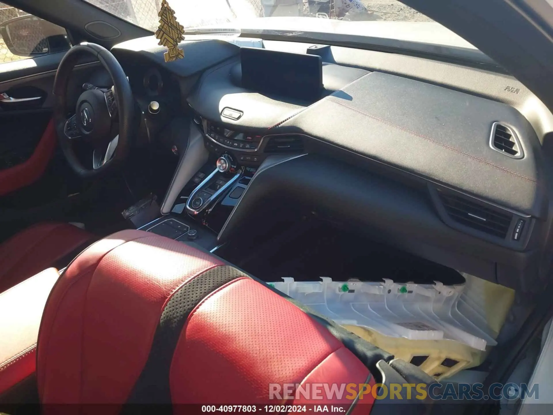 5 Photograph of a damaged car 19UUB5F52NA005022 ACURA TLX 2022