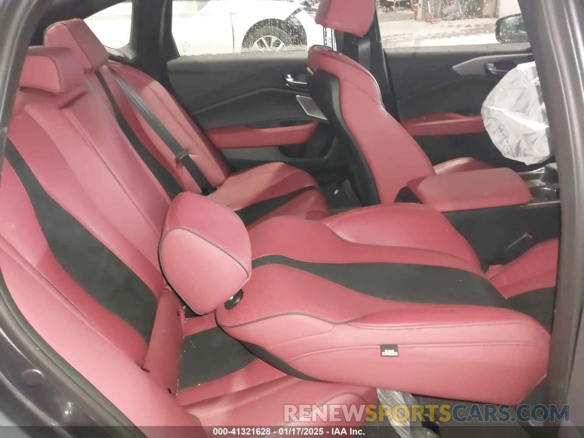 8 Photograph of a damaged car 19UUB5F52NA005604 ACURA TLX 2022