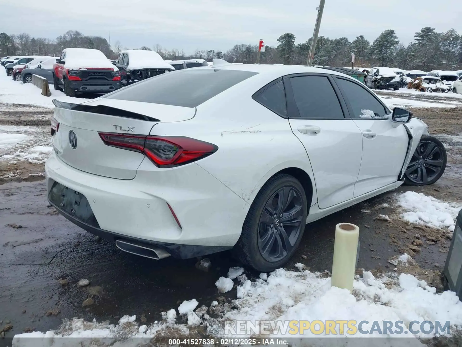 4 Photograph of a damaged car 19UUB5F55NA003443 ACURA TLX 2022
