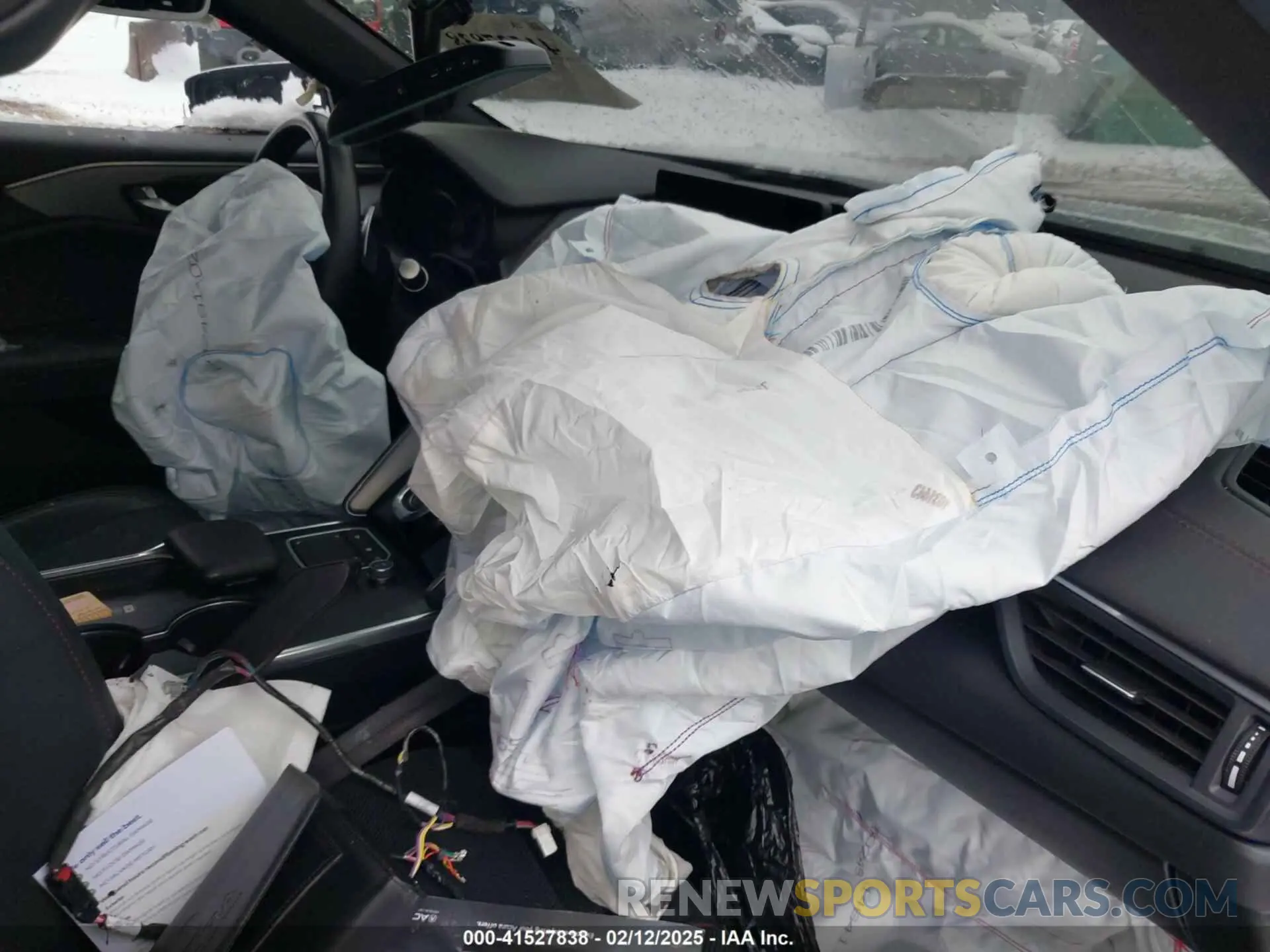 5 Photograph of a damaged car 19UUB5F55NA003443 ACURA TLX 2022