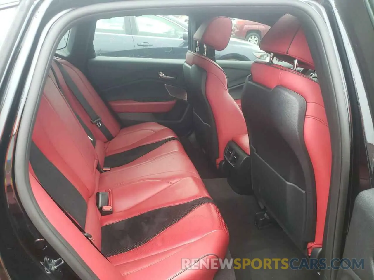 10 Photograph of a damaged car 19UUB6F50NA002870 ACURA TLX 2022