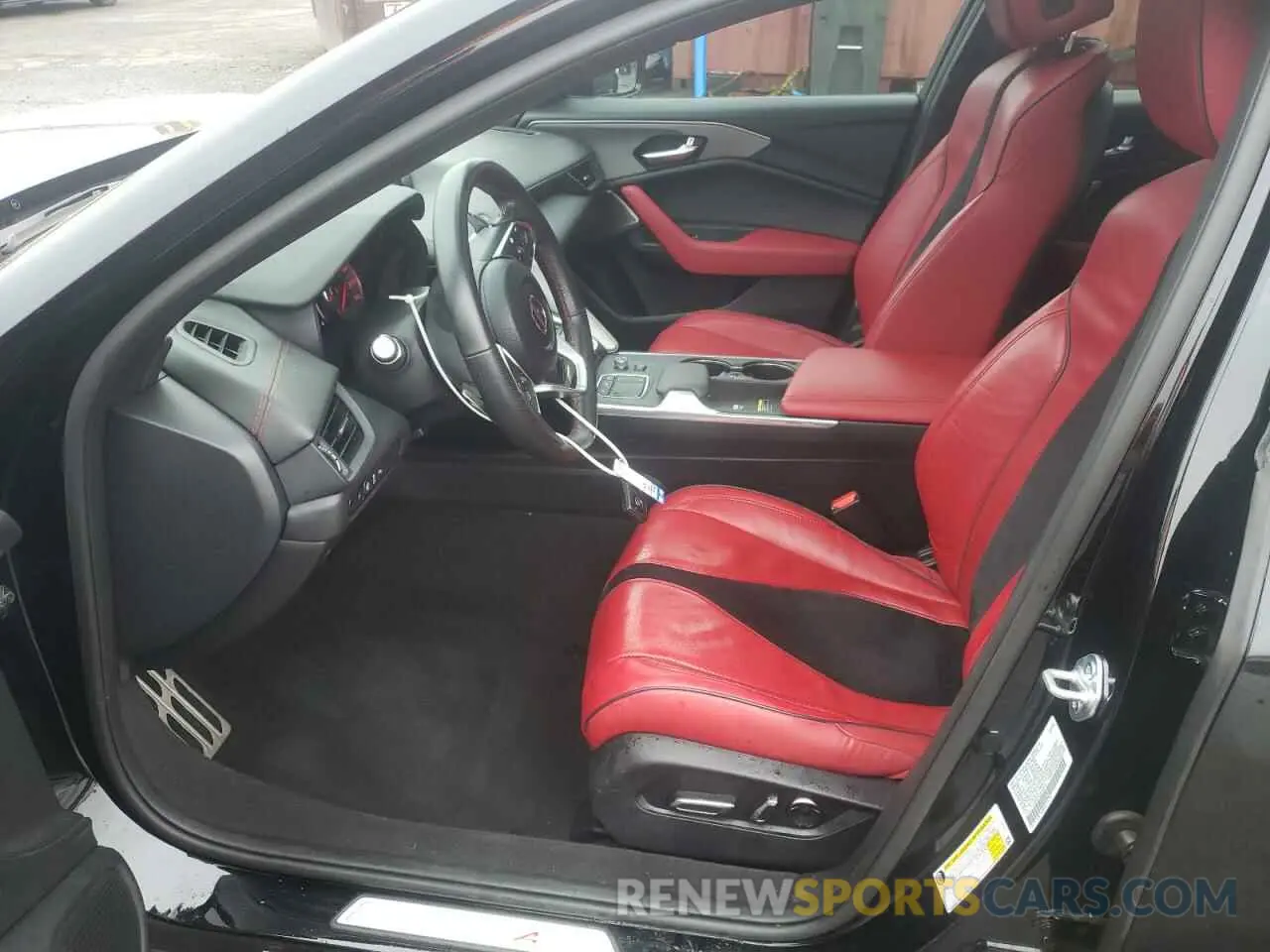 7 Photograph of a damaged car 19UUB6F50NA002870 ACURA TLX 2022
