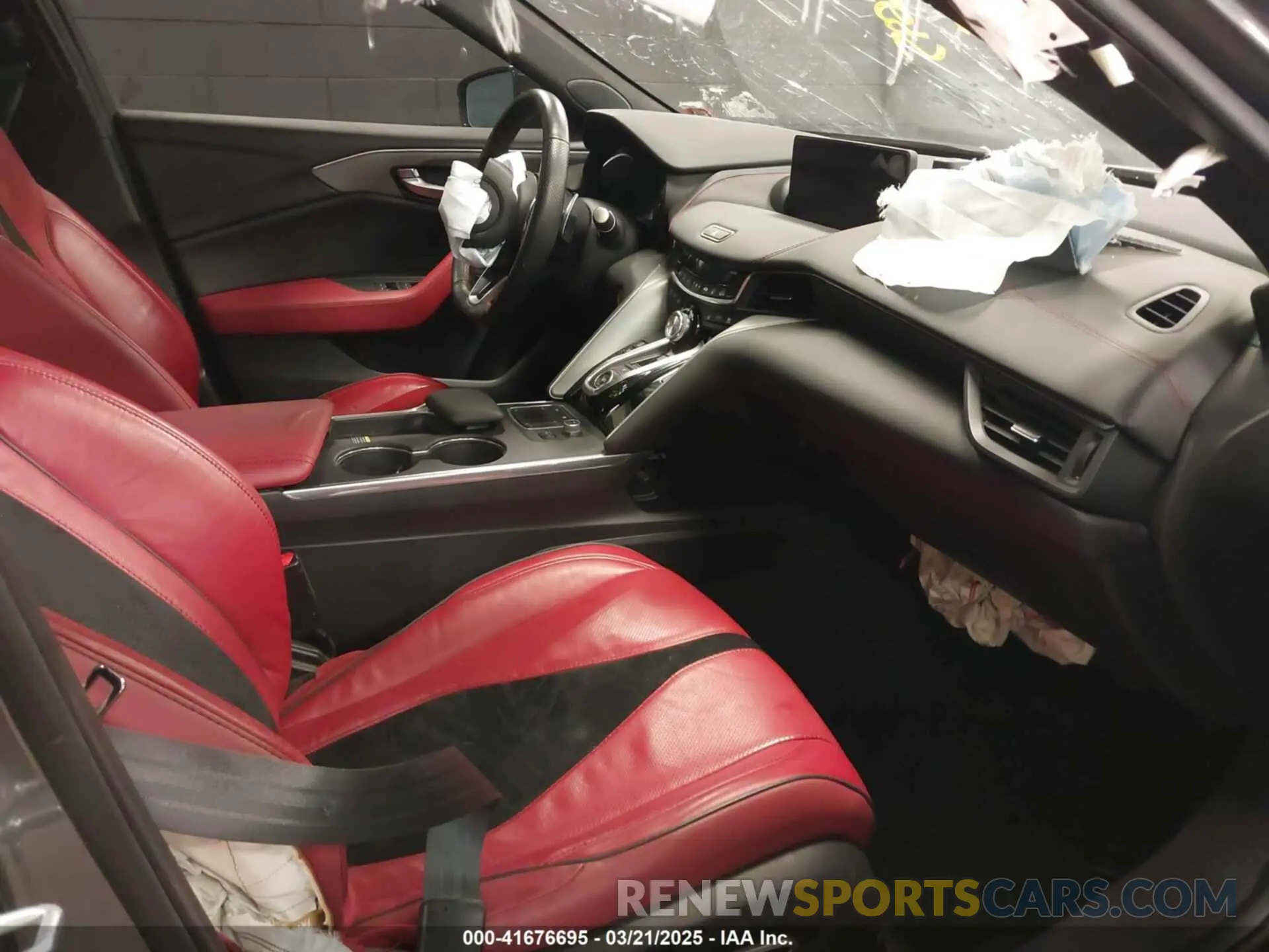 5 Photograph of a damaged car 19UUB6F59NA001068 ACURA TLX 2022