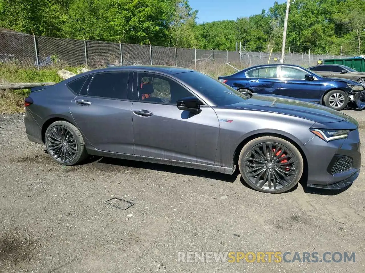 4 Photograph of a damaged car 19UUB7F04NA002218 ACURA TLX 2022