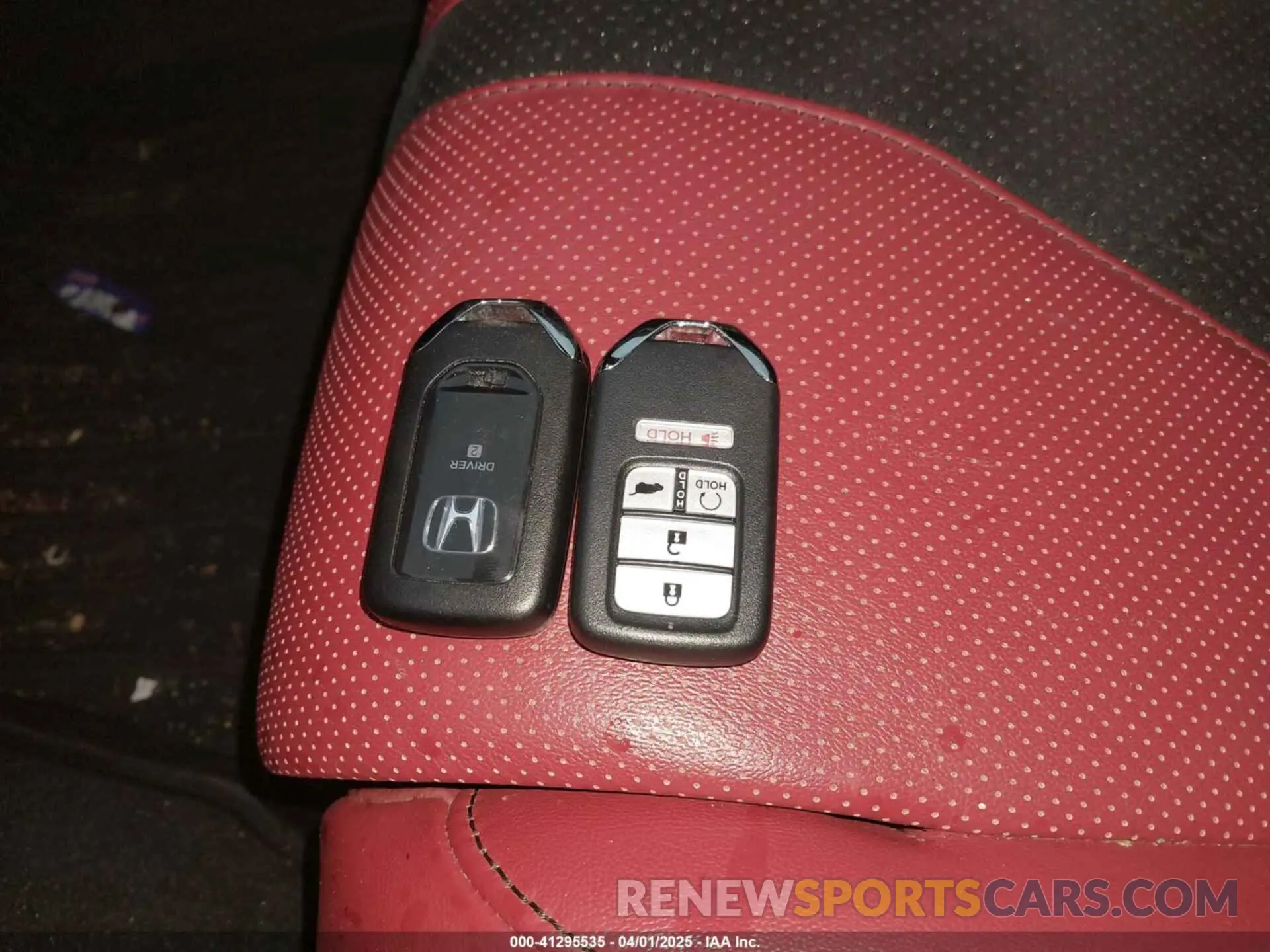 11 Фотография поврежденного автомобиля 19UUB7F06NA001393 ACURA TLX 2022