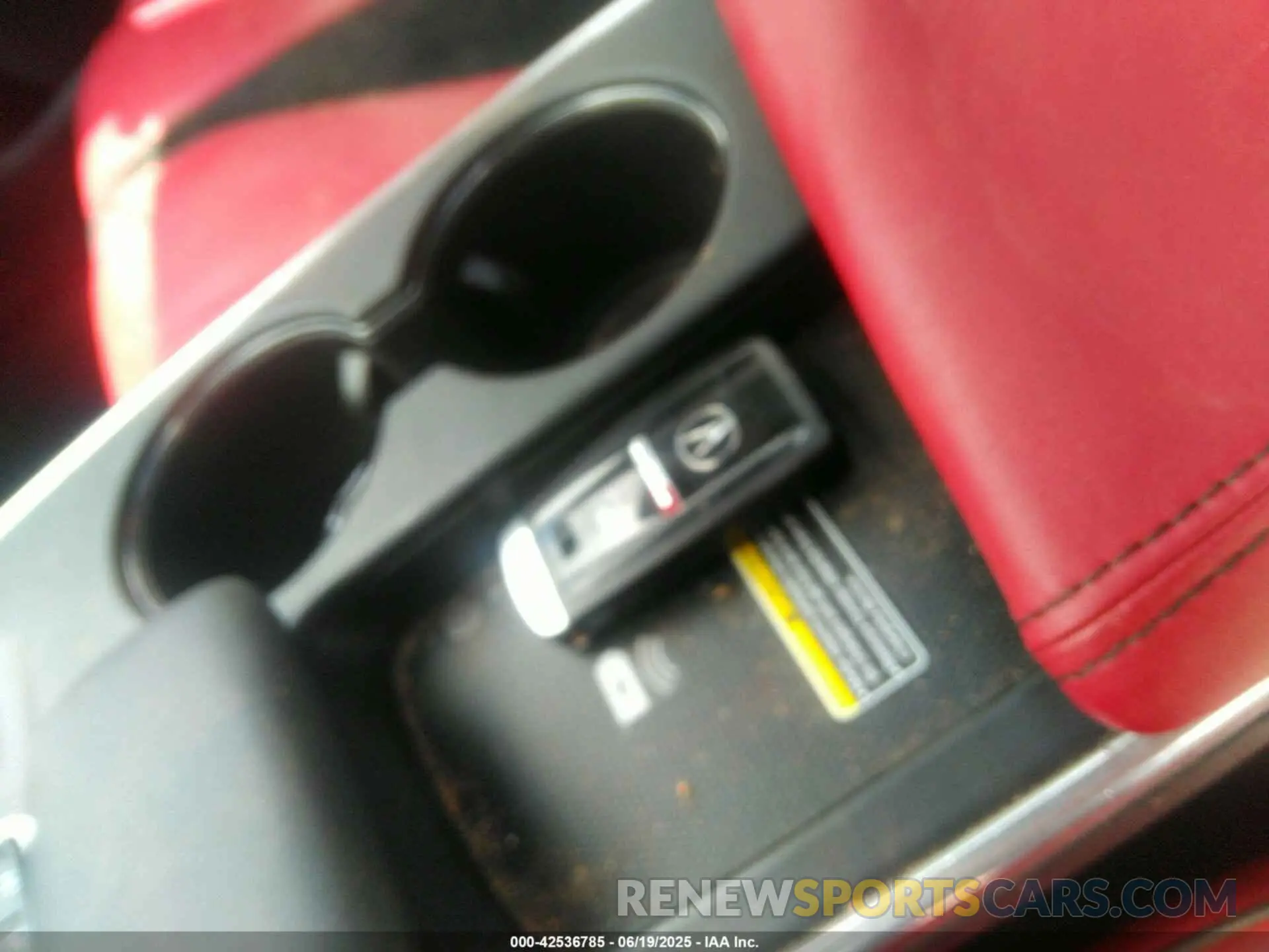 11 Photograph of a damaged car 19UUB7F94NA002279 ACURA TLX 2022