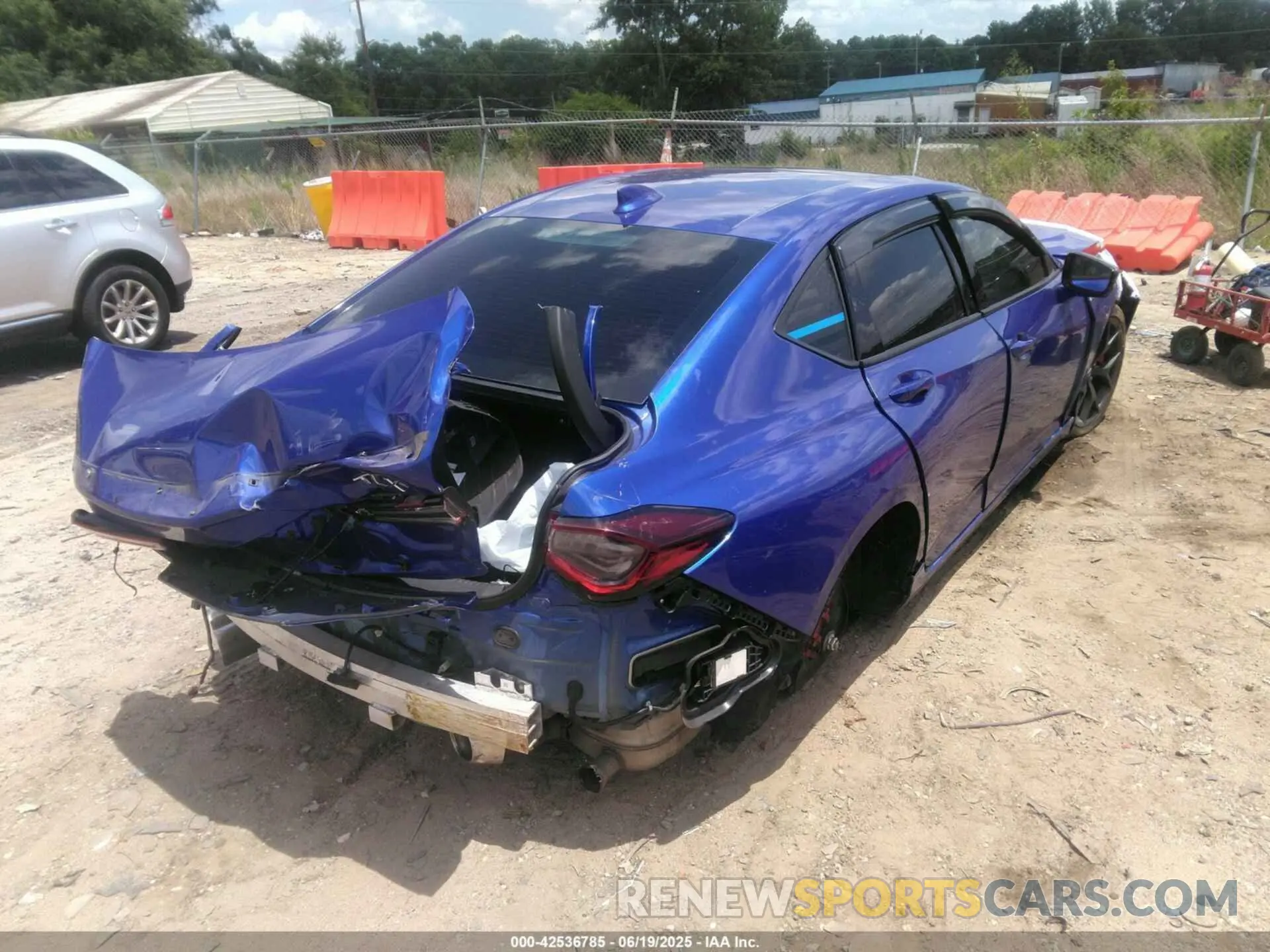 4 Photograph of a damaged car 19UUB7F94NA002279 ACURA TLX 2022