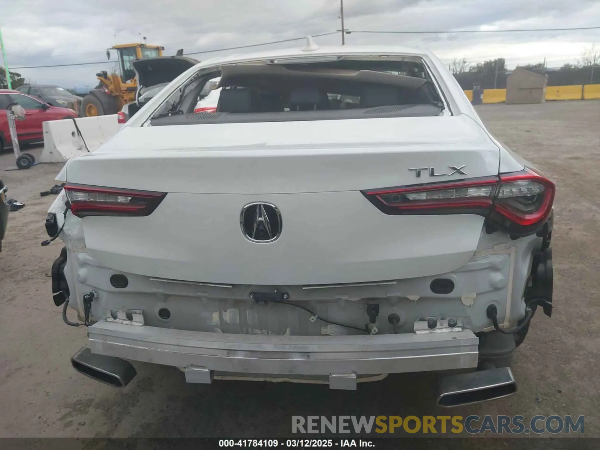 17 Фотография поврежденного автомобиля 19UUB5F41PA003031 ACURA TLX 2023