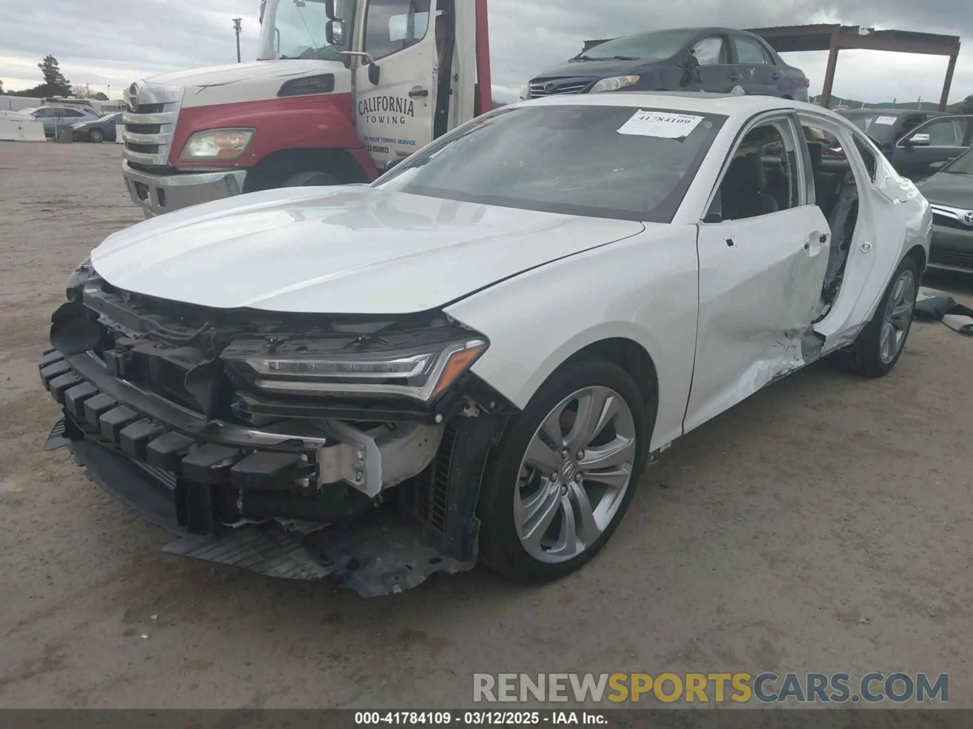 2 Фотография поврежденного автомобиля 19UUB5F41PA003031 ACURA TLX 2023