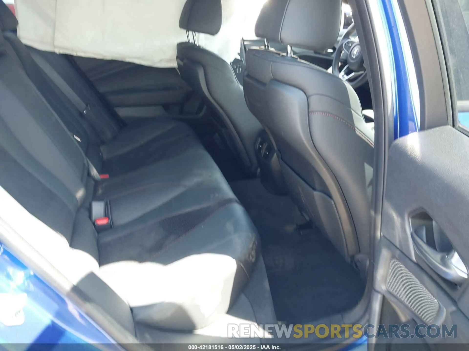 8 Photograph of a damaged car 19UUB5F53PA005632 ACURA TLX 2023