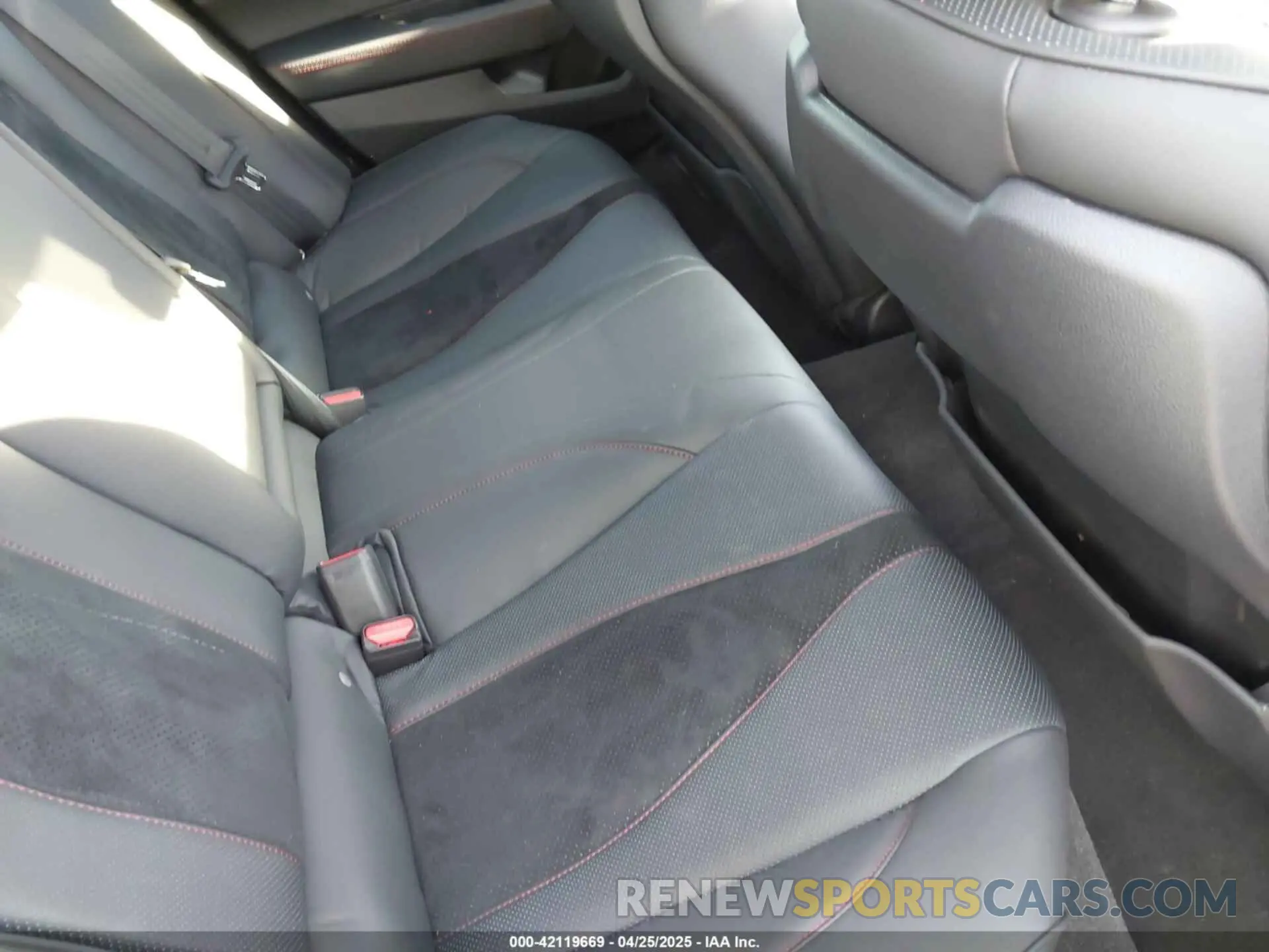 8 Photograph of a damaged car 19UUB7F95PA001368 ACURA TLX 2023