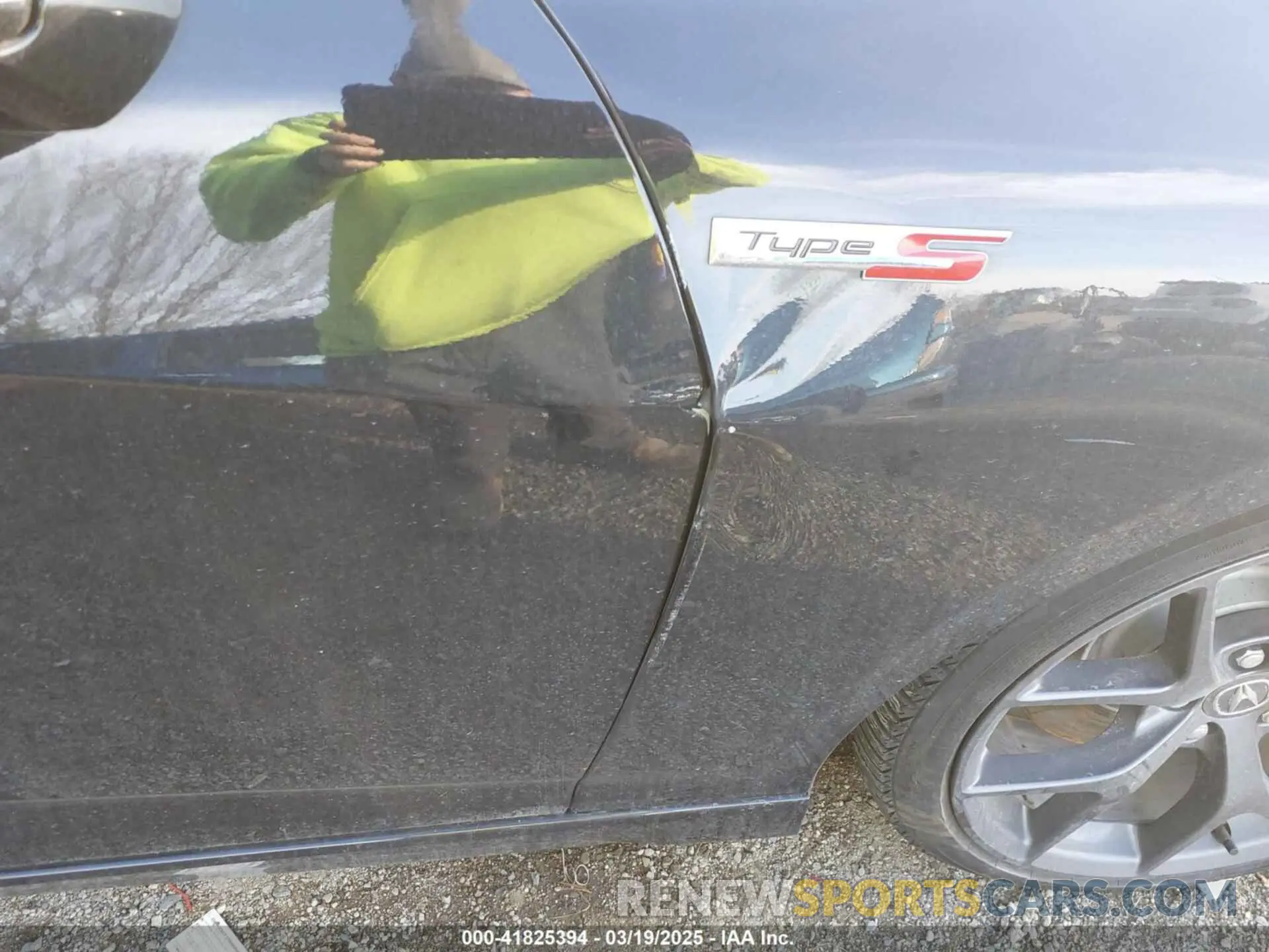 19 Фотография поврежденного автомобиля 19UUB7F97PA000738 ACURA TLX 2023