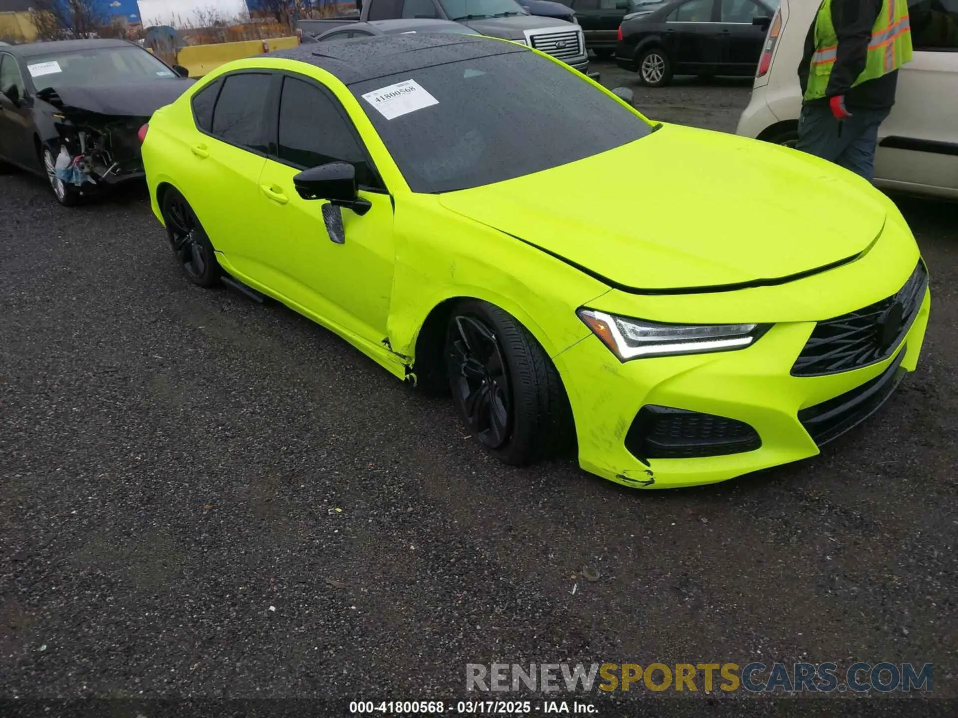 1 Фотография поврежденного автомобиля 19UUB5F40RA001225 ACURA TLX 2024