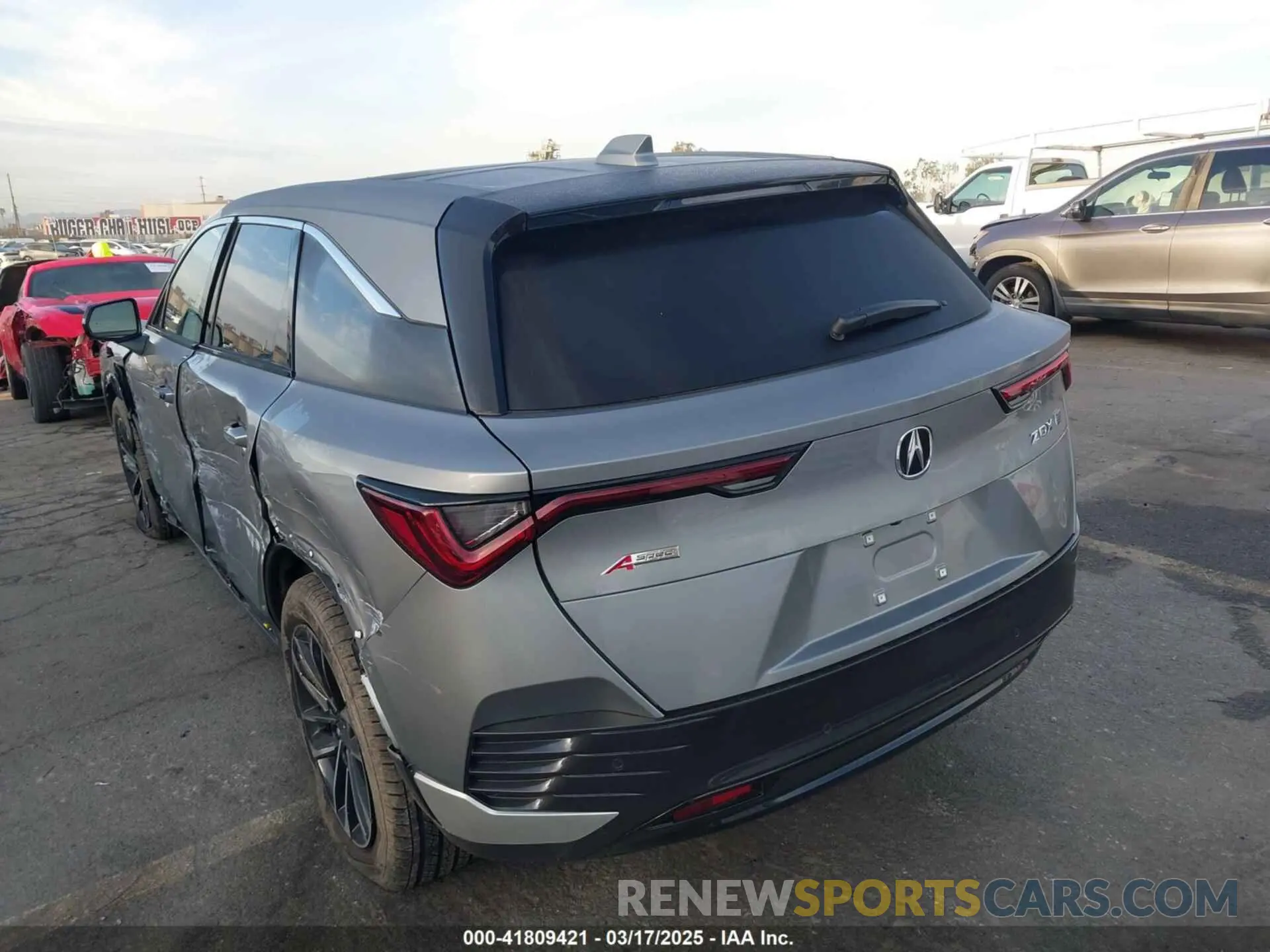 3 Фотография поврежденного автомобиля 4W5KHMRK6RZ511513 ACURA ZDX 2024
