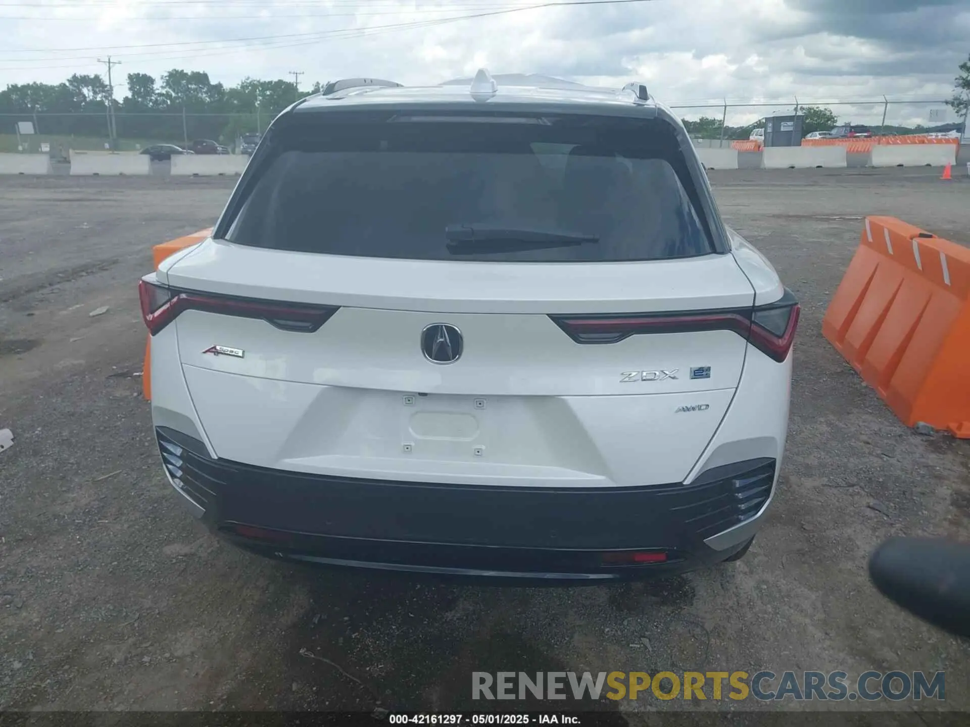 16 Photograph of a damaged car 4W5KHNRL8RZ515576 ACURA ZDX 2024