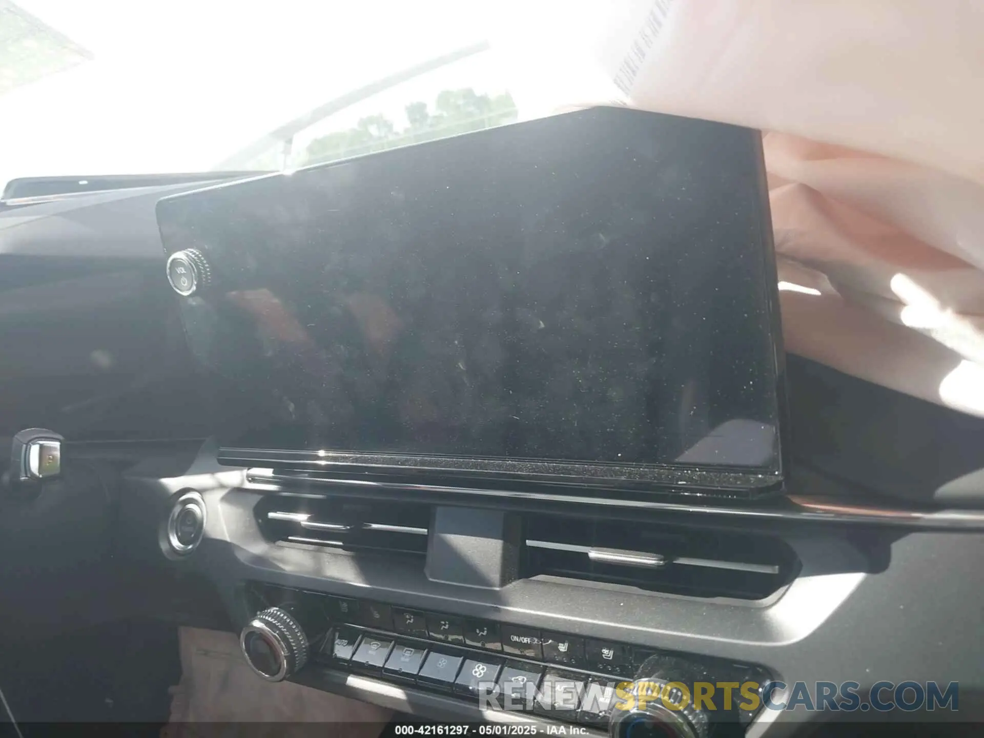 18 Photograph of a damaged car 4W5KHNRL8RZ515576 ACURA ZDX 2024