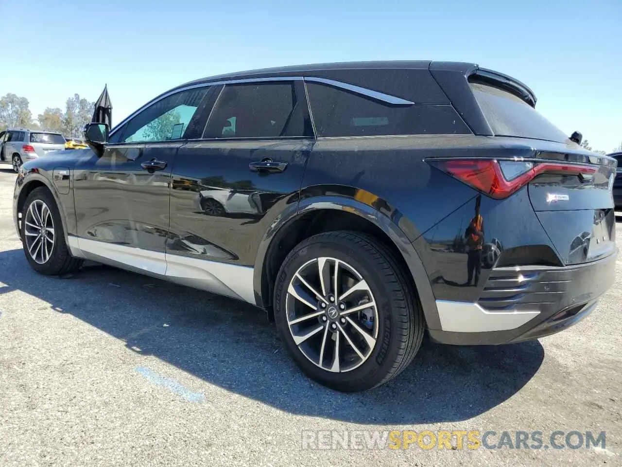 2 Photograph of a damaged car 4W5KHMRK1RZ504677 ACURA ZDX A-SPEC 2024