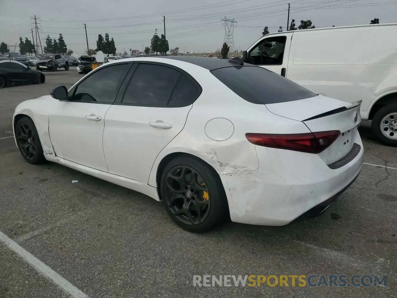 2 Photograph of a damaged car ZARFAMAN4K7621010 ALFA ROMEO GIULIA 2019