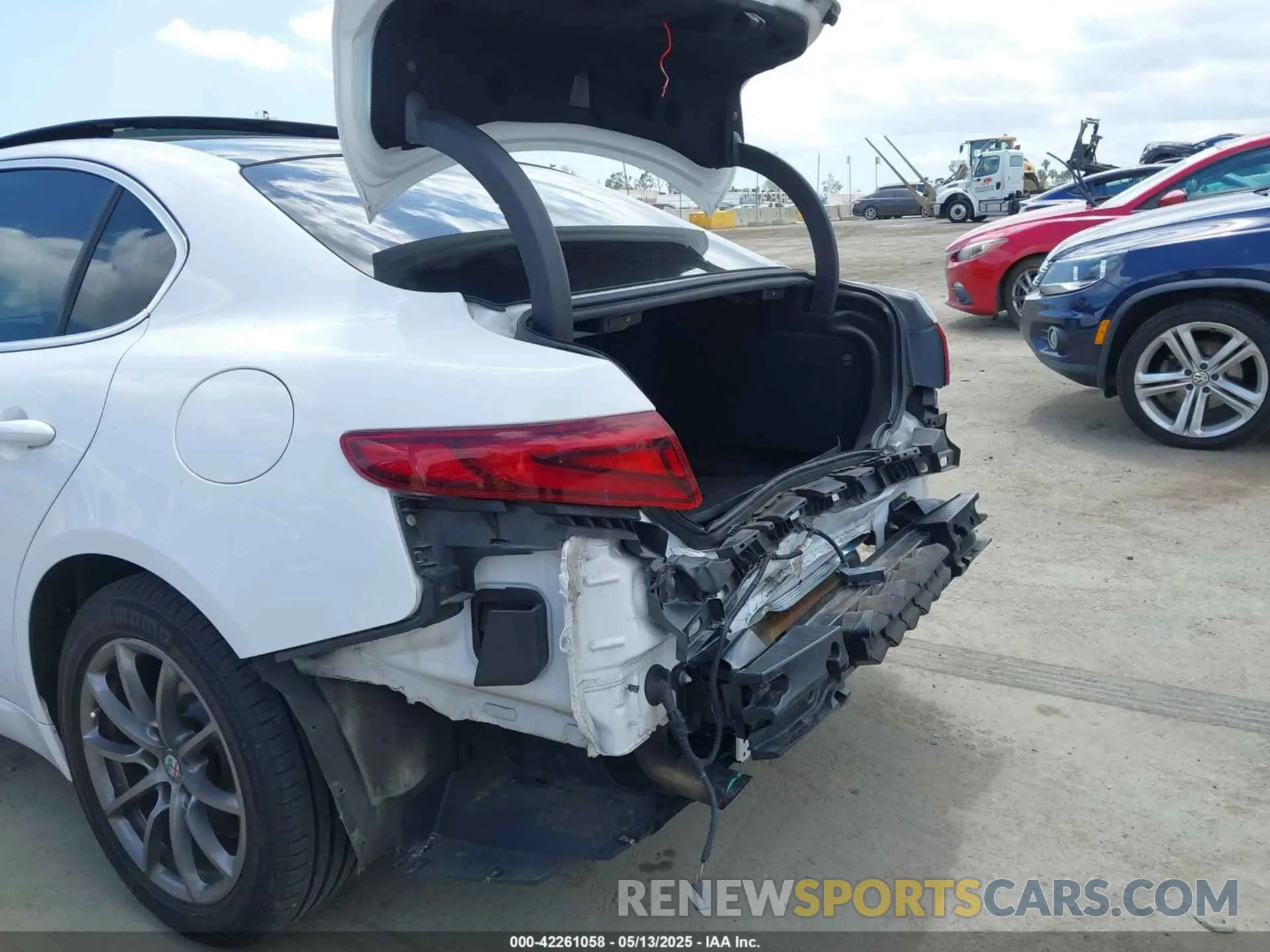 6 Photograph of a damaged car ZARFAMAN5K7612770 ALFA ROMEO GIULIA 2019