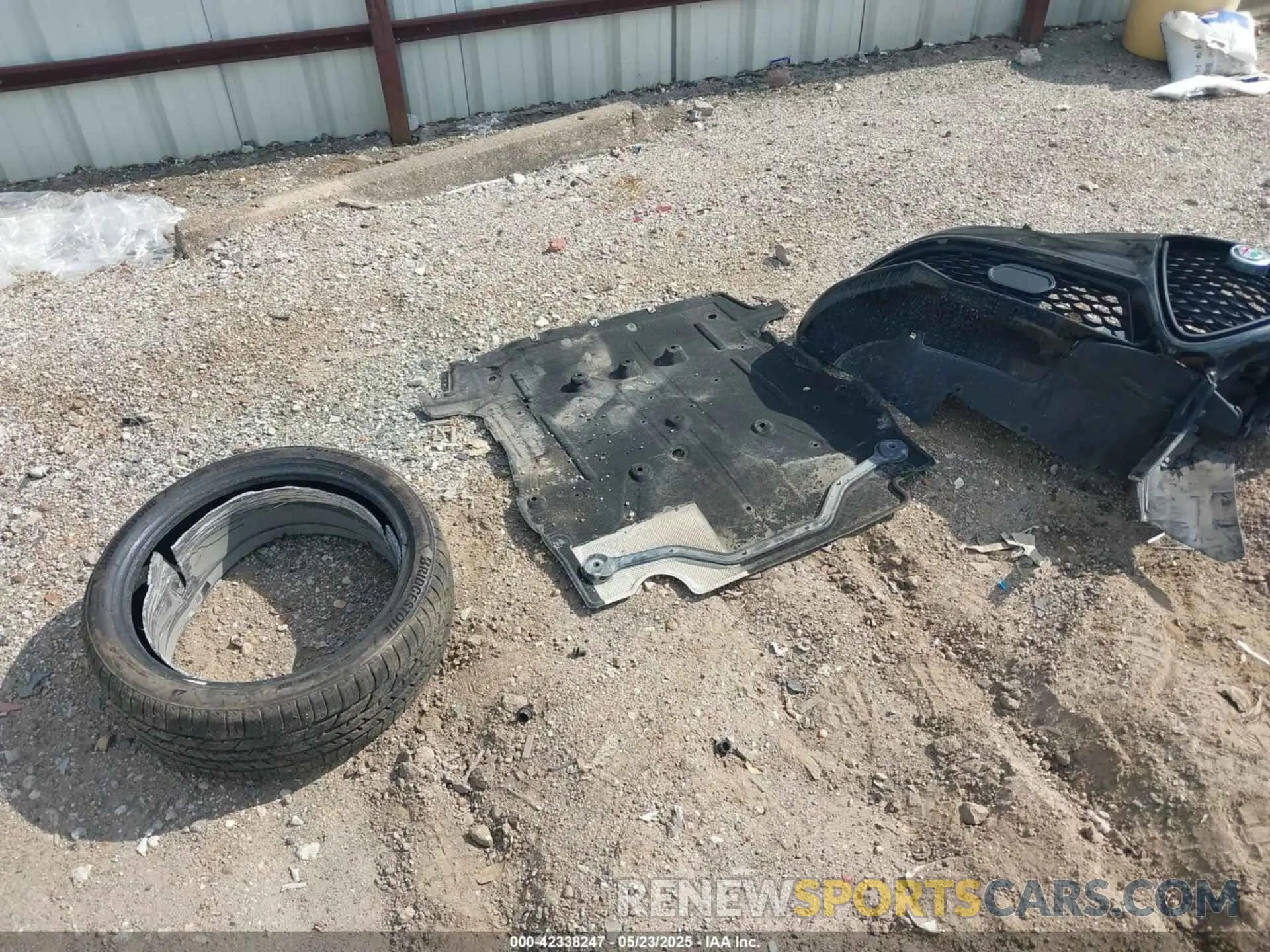 12 Photograph of a damaged car ZARFANAN0K7598315 ALFA ROMEO GIULIA 2019