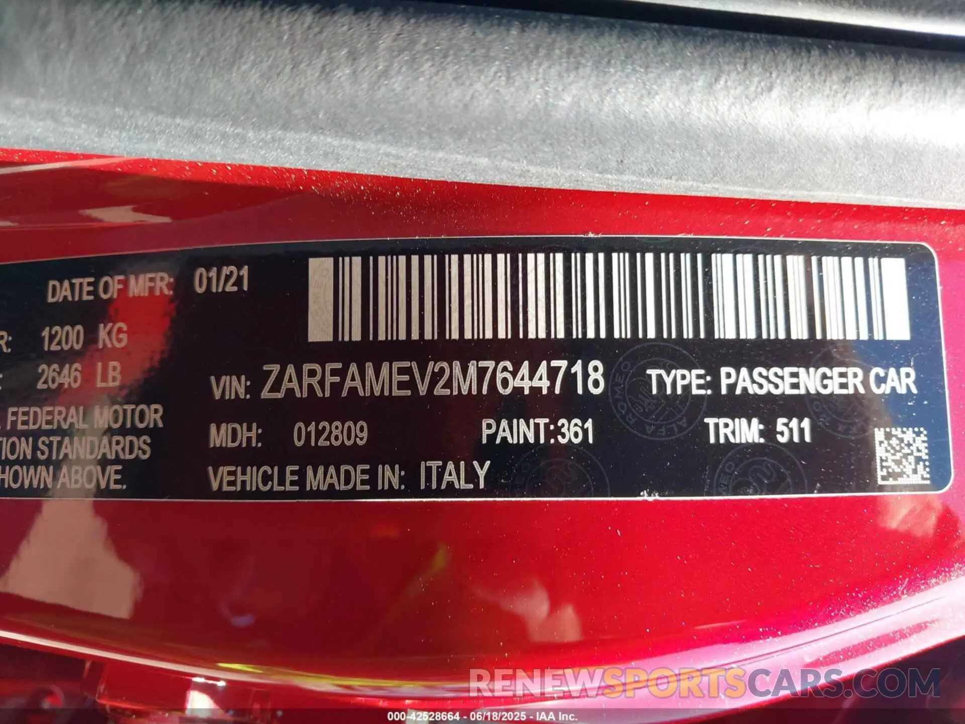9 Photograph of a damaged car ZARFAMEV2M7644718 ALFA ROMEO GIULIA 2021