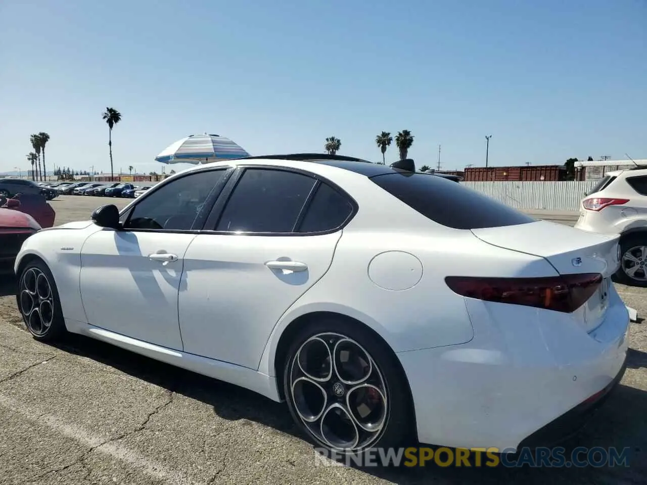 2 Photograph of a damaged car ZARFAMBN4P7669466 ALFA ROMEO GIULIA 2023