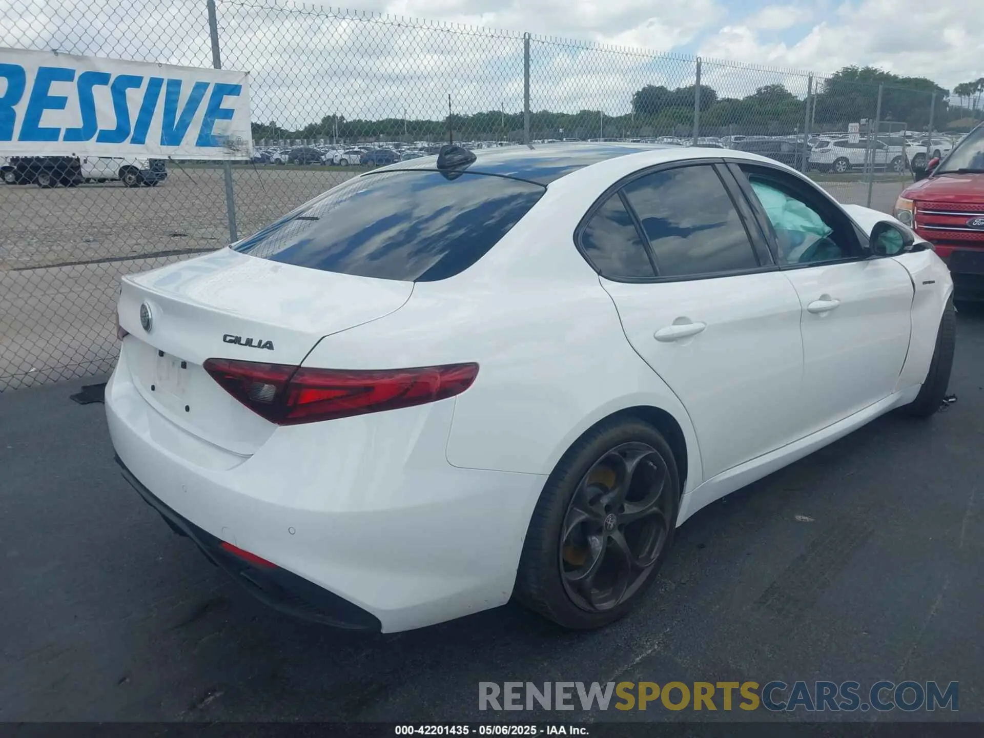 4 Фотография поврежденного автомобиля ZARFAMBN5P7669024 ALFA ROMEO GIULIA 2023
