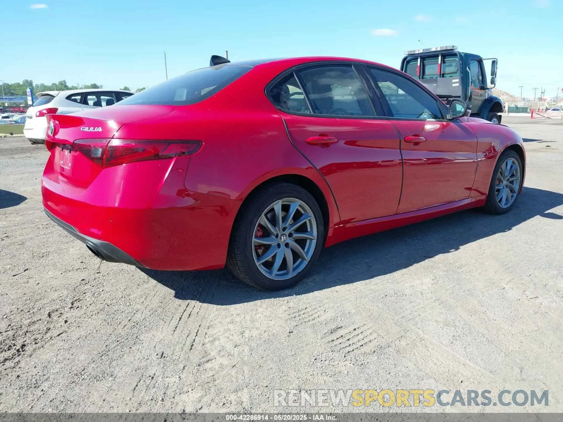4 Фотография поврежденного автомобиля ZARFANAN0P7671013 ALFA ROMEO GIULIA 2023