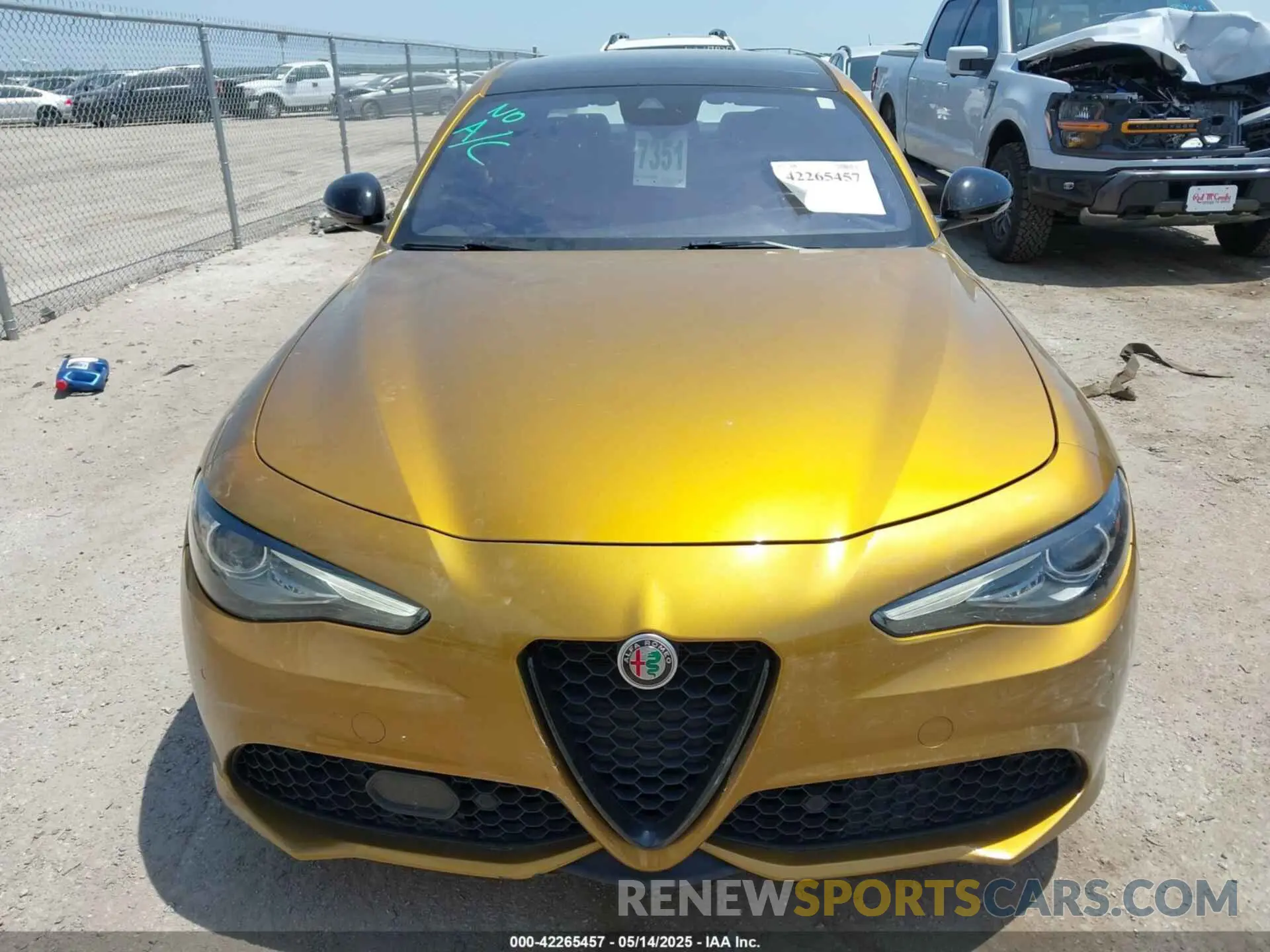 12 Фотография поврежденного автомобиля ZARFANBN6P7670771 ALFA ROMEO GIULIA 2023