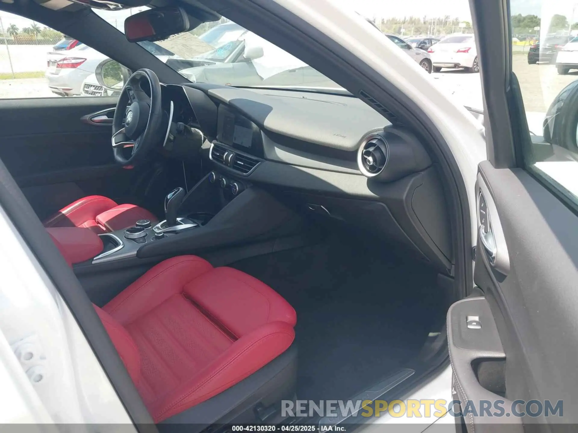 5 Photograph of a damaged car ZARFAMBN8R7679971 ALFA ROMEO GIULIA 2024
