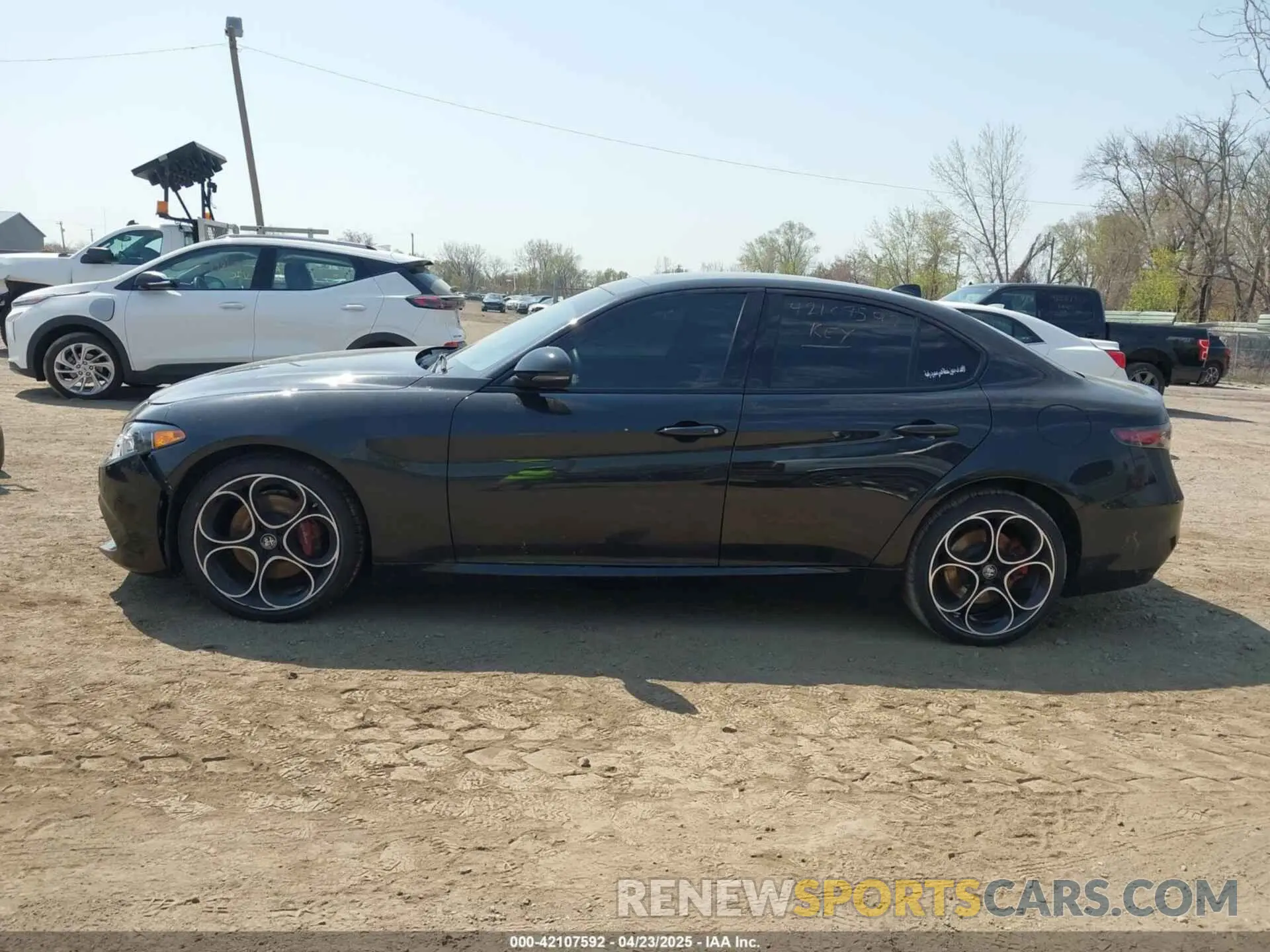14 Фотография поврежденного автомобиля ZARFANBN6R7677934 ALFA ROMEO GIULIA 2024