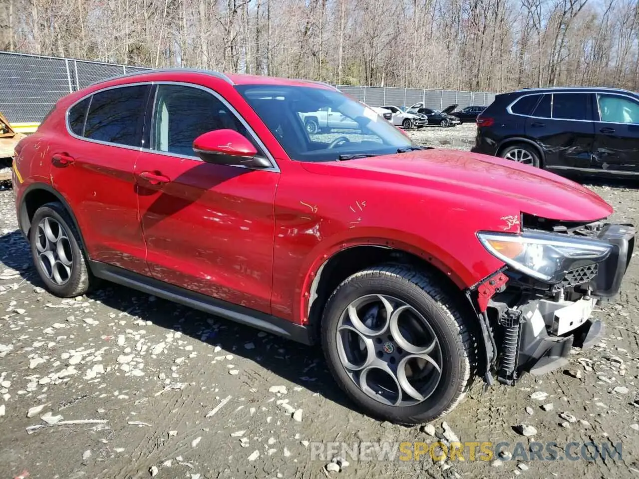 4 Photograph of a damaged car ZASPAJAN2K7C49106 ALFA ROMEO STELVIO 2019