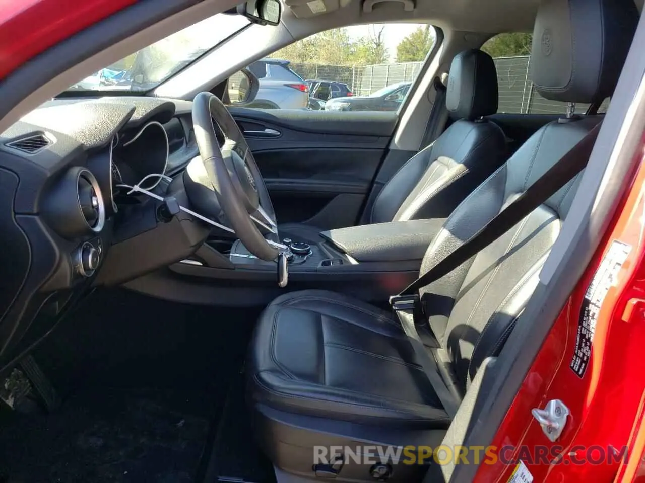 7 Photograph of a damaged car ZASPAJAN2K7C49106 ALFA ROMEO STELVIO 2019