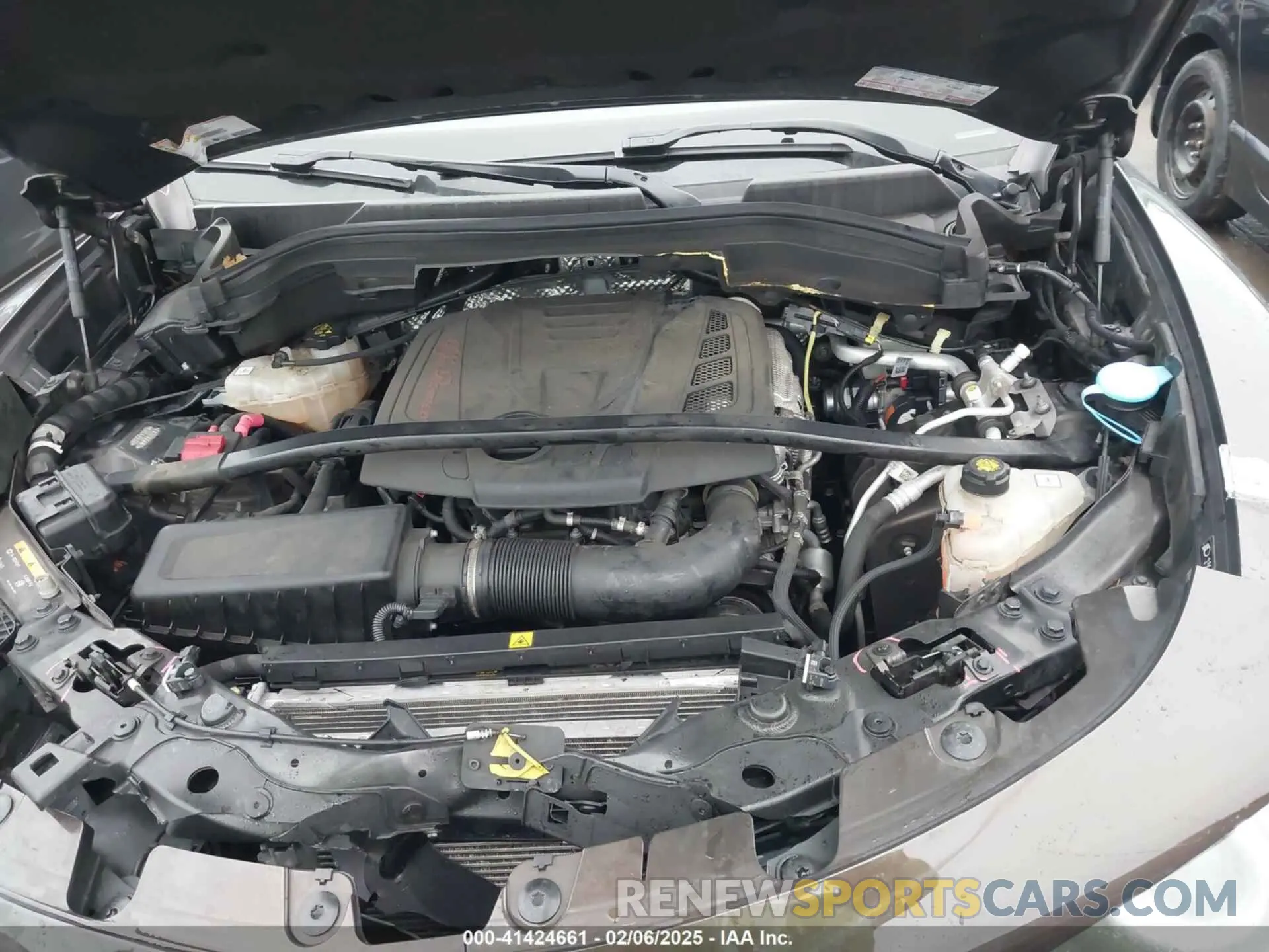 10 Photograph of a damaged car ZASPAKAN1K7C42038 ALFA ROMEO STELVIO 2019