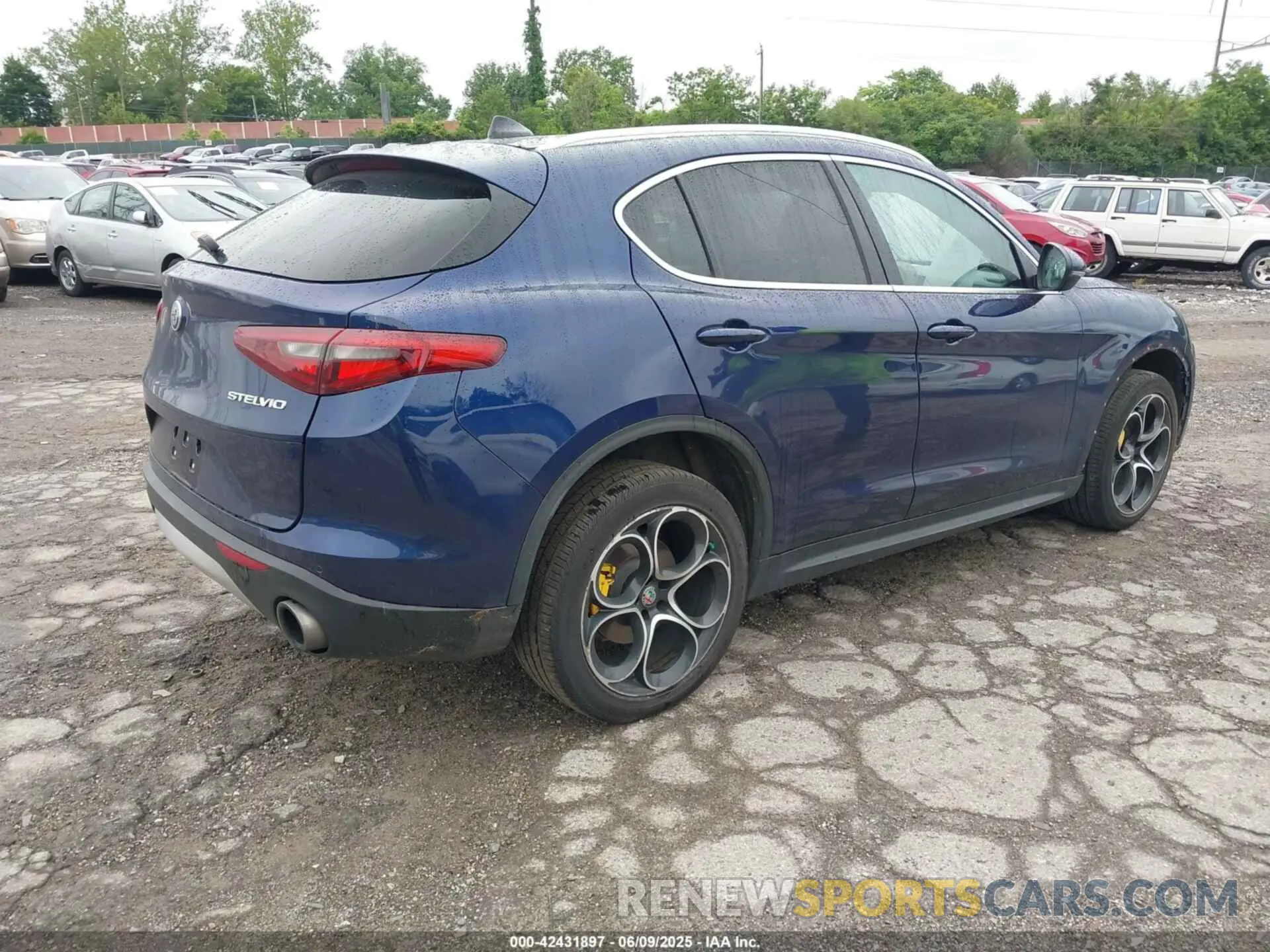 4 Photograph of a damaged car ZASPAKBN5K7C58905 ALFA ROMEO STELVIO 2019