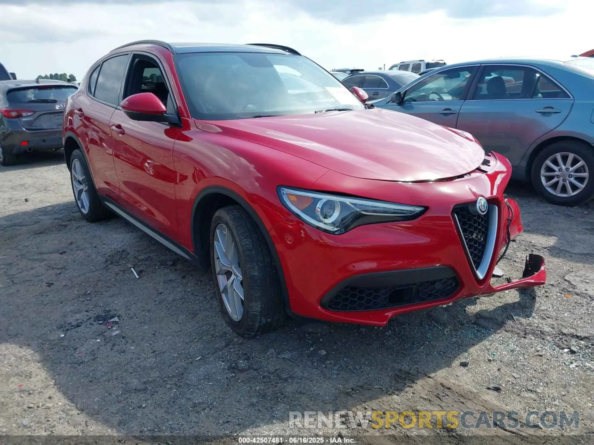 1 Photograph of a damaged car ZASPAKBN8K7C44271 ALFA ROMEO STELVIO 2019