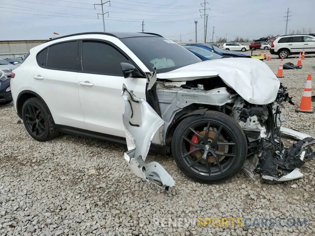 4 Photograph of a damaged car ZASPAKBN8K7C49339 ALFA ROMEO STELVIO 2019