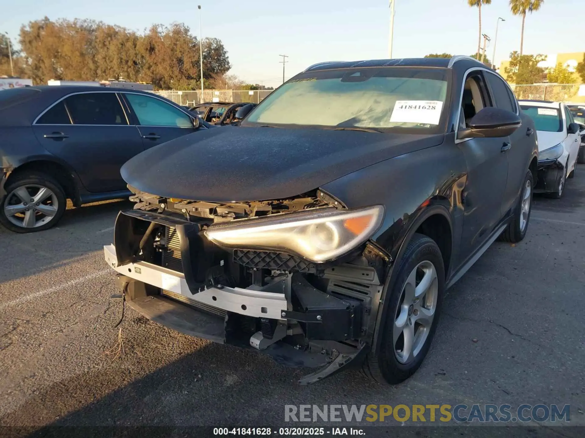 2 Photograph of a damaged car ZASPAJAN2L7C87596 ALFA ROMEO STELVIO 2020