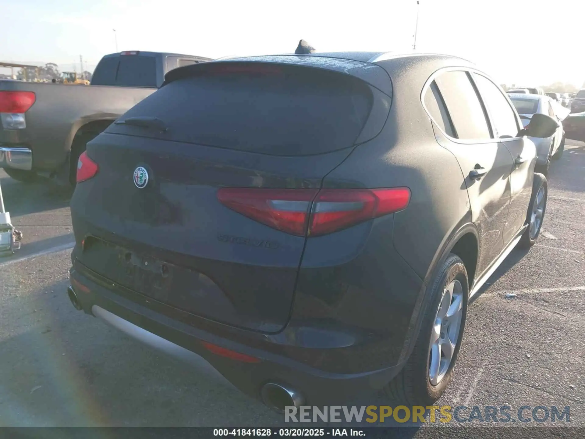 4 Photograph of a damaged car ZASPAJAN2L7C87596 ALFA ROMEO STELVIO 2020