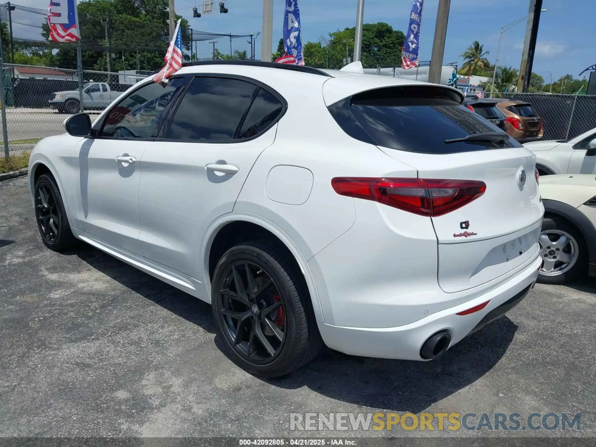 3 Фотография поврежденного автомобиля ZASPAJAN2L7C92443 ALFA ROMEO STELVIO 2020