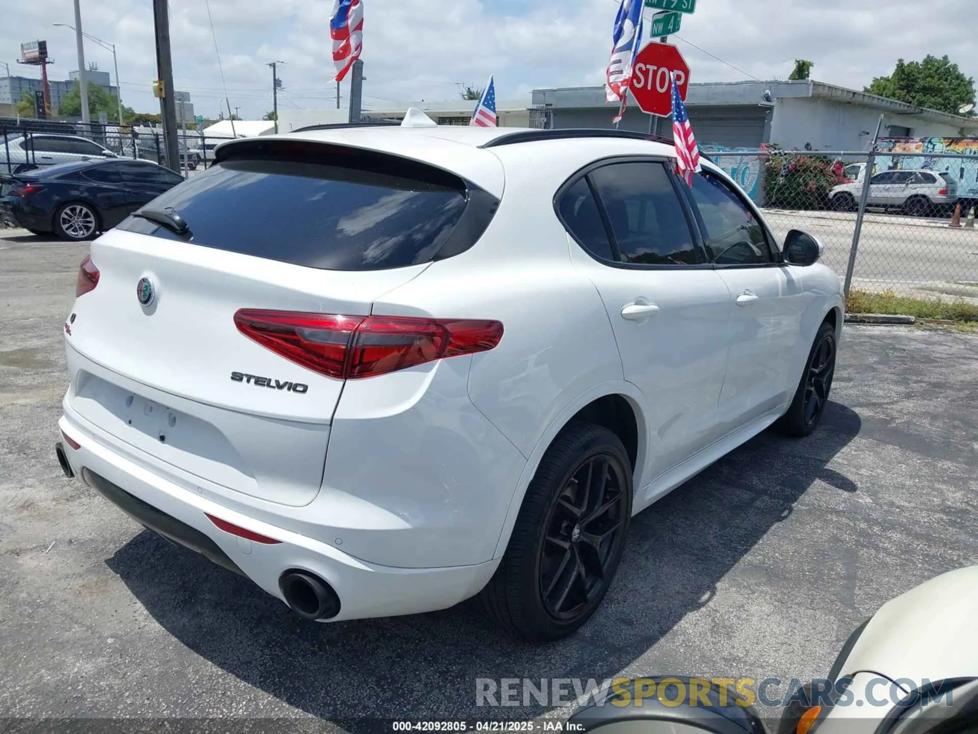 4 Фотография поврежденного автомобиля ZASPAJAN2L7C92443 ALFA ROMEO STELVIO 2020