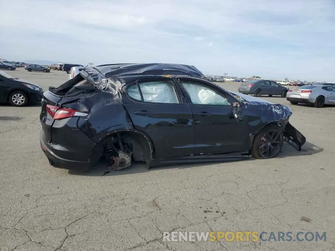 3 Photograph of a damaged car ZASPAJAN5L7C74065 ALFA ROMEO STELVIO 2020
