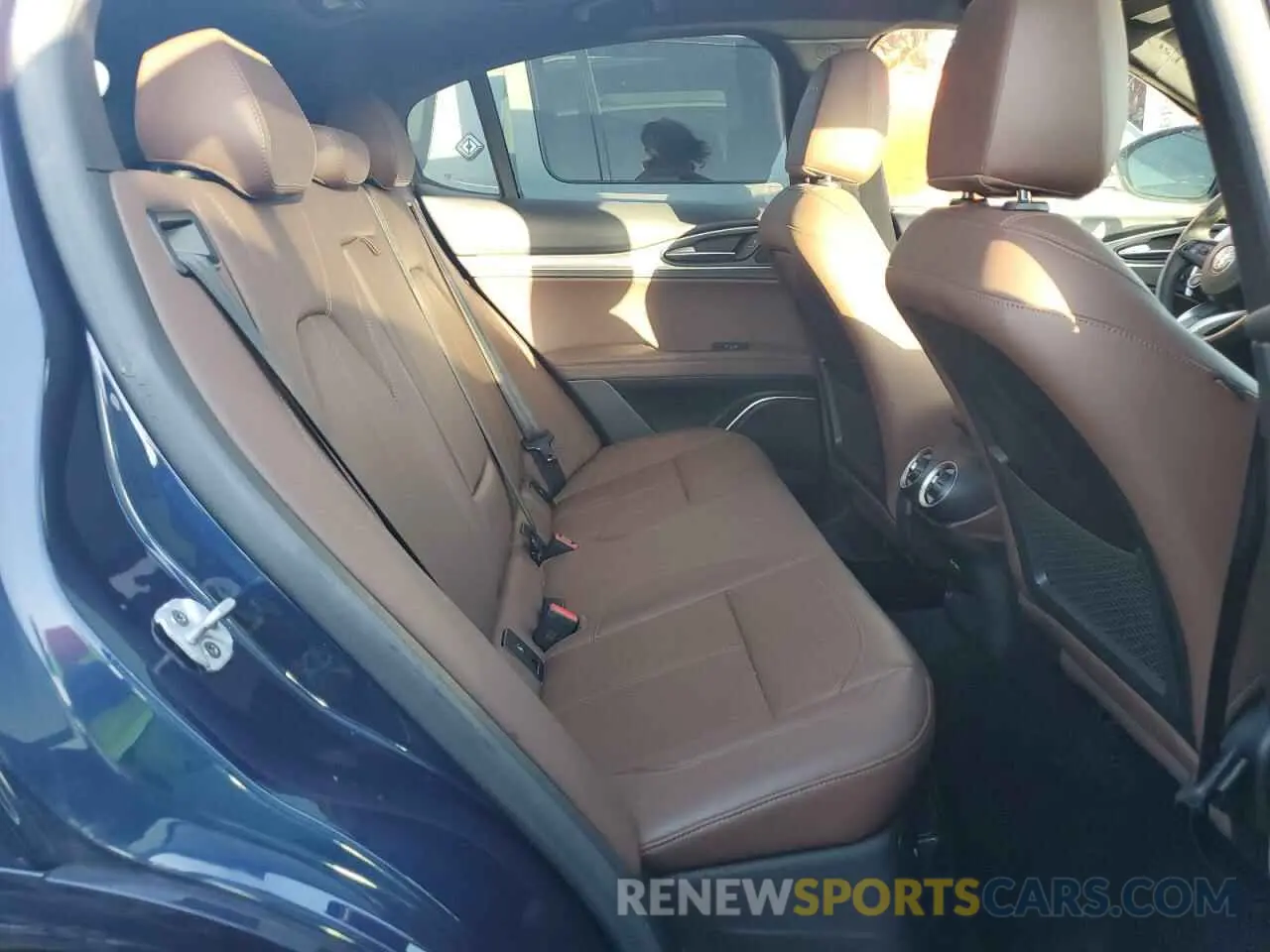 11 Photograph of a damaged car ZASPAJAN8L7C91197 ALFA ROMEO STELVIO 2020