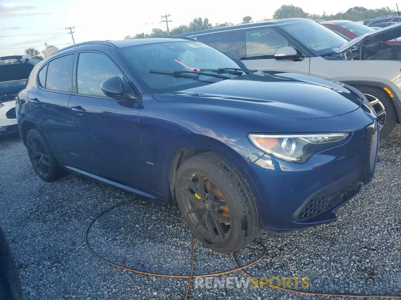 4 Photograph of a damaged car ZASPAJAN8L7C91197 ALFA ROMEO STELVIO 2020