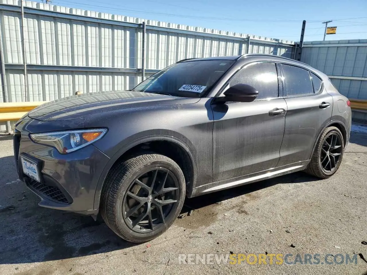 1 Photograph of a damaged car ZASPAKAN1L7C97395 ALFA ROMEO STELVIO 2020