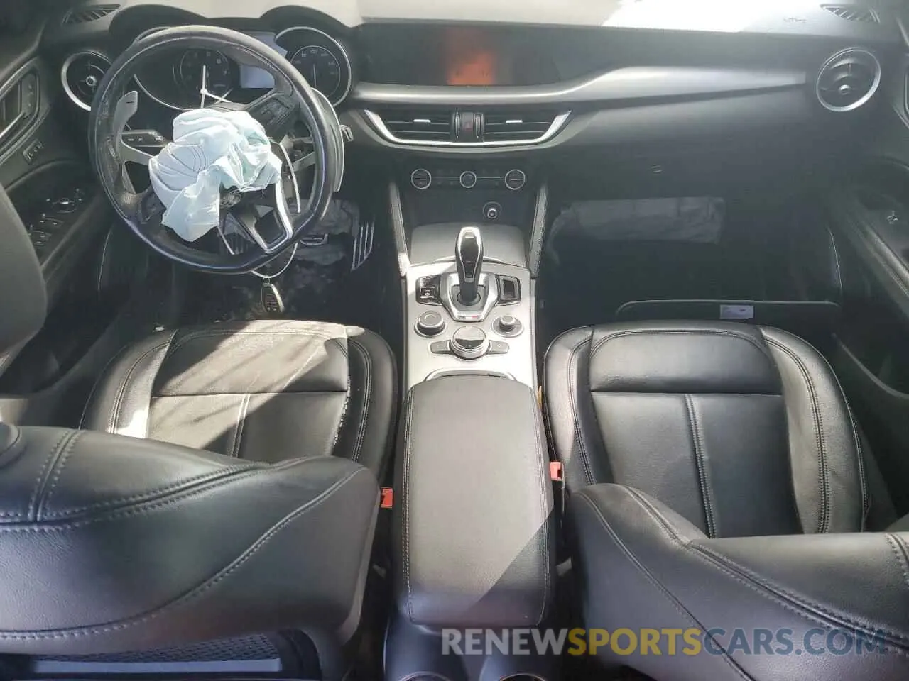 8 Photograph of a damaged car ZASPAKAN1L7C97395 ALFA ROMEO STELVIO 2020