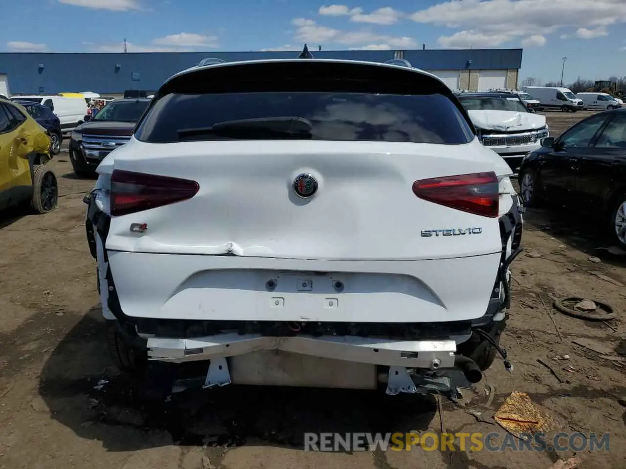 6 Photograph of a damaged car ZASPAKAN5L7C84472 ALFA ROMEO STELVIO 2020